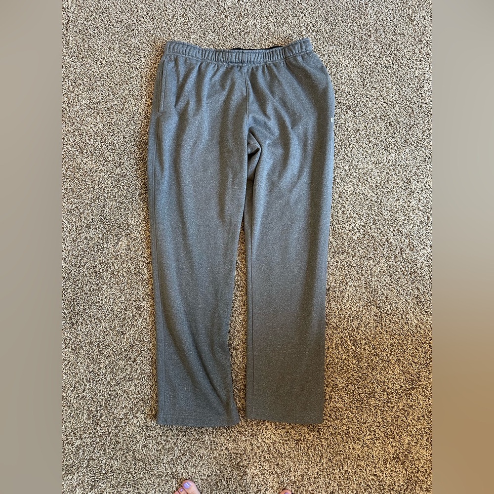 Gray Sweatpants with Elastic Waistband and Relaxed Fit